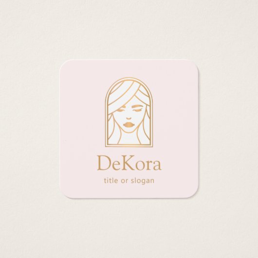 美容師ピンク美しいガール顔 (正面)