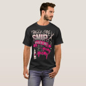 美容師見る私の匂いを嗅ぐ私のスプレーを見る Tシャツ (正面フル)