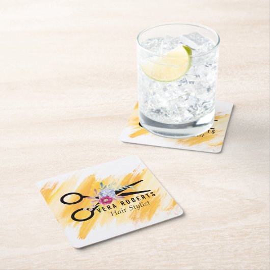 美容師金ゴールドシザーおよび美しいサロンフローラ スクエアペーパーコースター (インサイチュ)