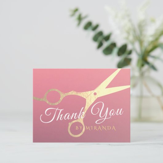 美容師 メイクサロン モダン ピンク ゴールド はさみ ポストカード (スタンド正面)