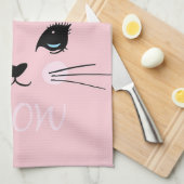 美猫顔ニャーピンクかわいい子おもしろい猫 キッチンタオル (四つ折り)
