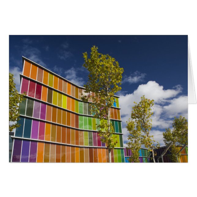 美術館コンテンポラリー博物館 (正面横)