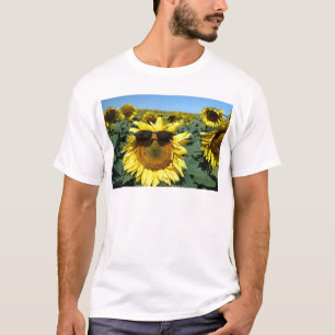 群集の顔 Tシャツ