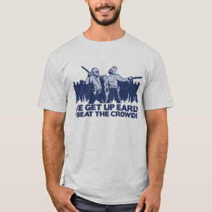 群集を打つために私達が早く起きる警察 Tシャツ