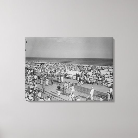 群集オンビーチ キャンバスプリント (正面)