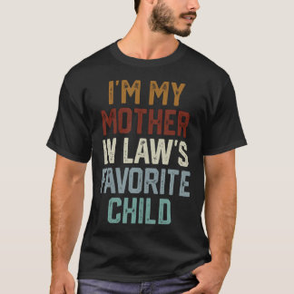義母から可愛がられているお気に入りの子供 おもしろTシャツ Tシャツ