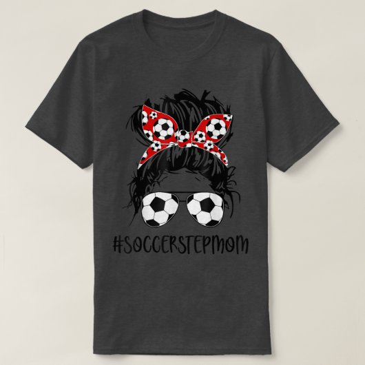 義母の人生サッカー義母の母の日Messy Bun Tシャツ (デザイン正面)