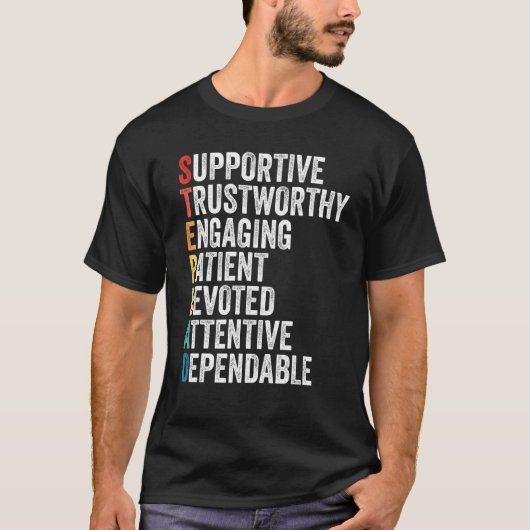 義父の頭字義父ステップパパ家族の父 Tシャツ (正面)