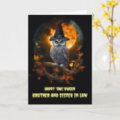 義理の姉と兄の妻かわいいフクロウのハロウィン カード (黄色い花)