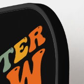 義理の娘は子どもが大お気に入りの虫だ ピックルボールラケット (左詳細)