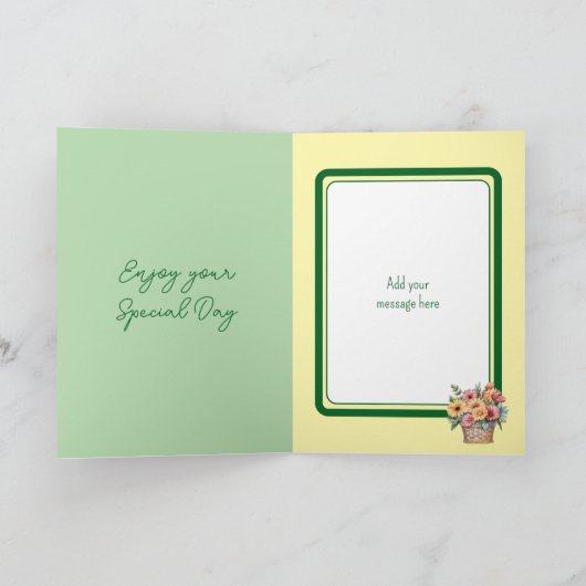 義理の娘ガーベラ緑の黄色の誕生日 カード (内部)