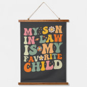 義理の息子は子お気に入りのレトロGroovy 吊り下げ型タペストリー (正面)