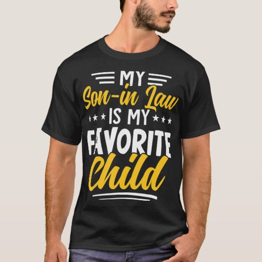 義理の息子は母から見て一番好きな子供 Funny Tシャツ (正面)