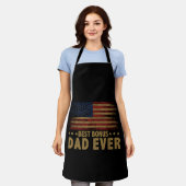 義理最高のアメリカ国旗のボーナスパパ エプロン (着用した状態)