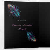 羽と仮装スウィート16パーティの招待状 三つ折り招待状 (内部最初)