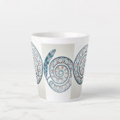 羽の付いた円 カフェラテマグ (正面)