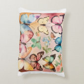 "羽ばたきエレガンス：蝶のデザイン装飾 アクセントクッション (裏面(縦))