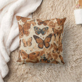 「羽ばたきエレガンス：蝶インスパイア投げピル クッション (ブランケット)