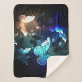 羽ばたき夜蝶 シェルパブランケット (正面)