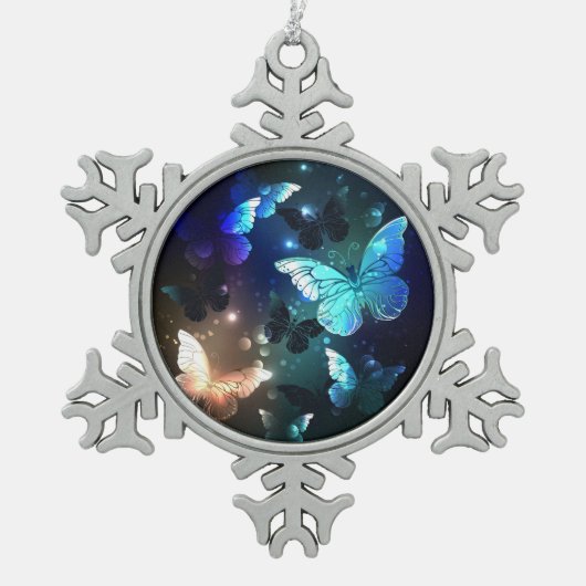 羽ばたき夜蝶 スノーフレークピューターオーナメント (正面)