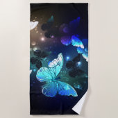 羽ばたき夜蝶 ビーチタオル (正面)