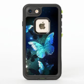 羽ばたき夜蝶 LifeProof iPhoneケース (裏面)