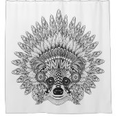 羽をつけられた戦争のボンネットの落書きのアライグマ シャワーカーテン (正面)