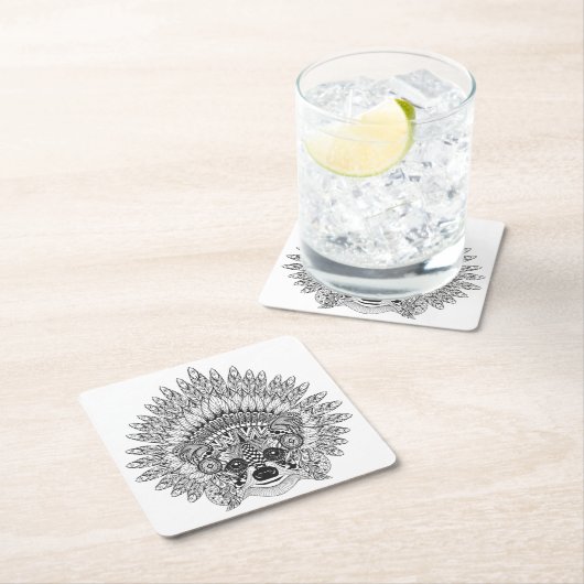 羽をつけられた戦争のボンネットの落書きのアライグマ スクエアペーパーコースター (インサイチュ)