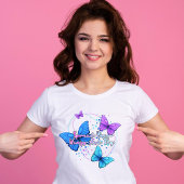 羽を広げて蝶を飛ばせ Tシャツ