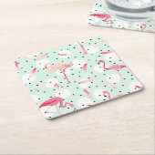 羽を持つフラミンゴの鳥 スクエアペーパーコースター (アングル)