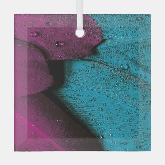 羽毛が濡れている ガラスオーナメント (正面)