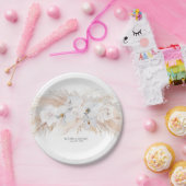 羽毛のようなパンパスグラスと白いラ結婚ンの ペーパープレート (パーティー)