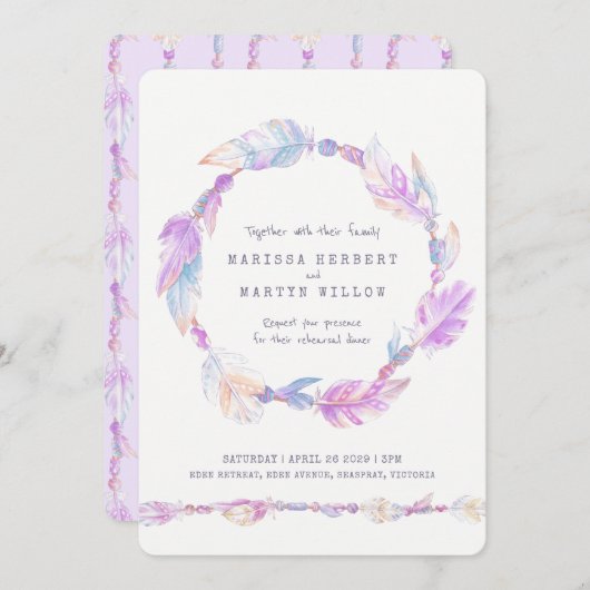 羽毛の紫色の水色のリハーサルディナー 招待状 (正面/裏面)