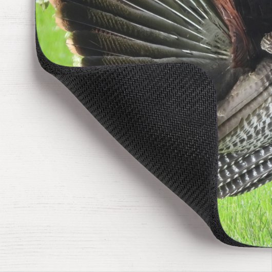 羽毛を表示する成熟した雄の野生のトルコ マウスパッド (コーナー)