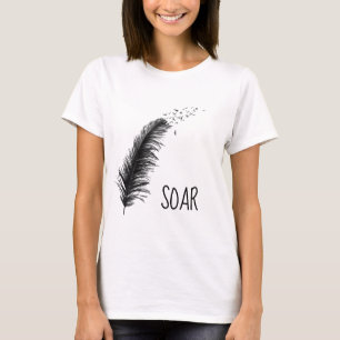 羽飛んでいるの生えた鳥 Tシャツ