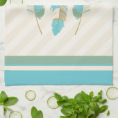 羽(はね)の色はクリーム色と青と緑 キッチンタオル (折り畳み)