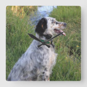 羽Llewellinの犬が付いている柱時計 スクエア壁時計 (正面)