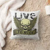 翼が付いているスカルに乗るために住んで下さい クッション (ブランケット)