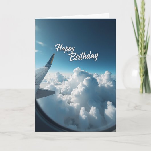 翼のある空の誕生日カード カード (正面)