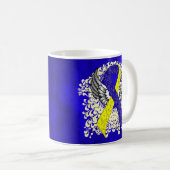 翼のある青と黄色の認識度リボン コーヒーマグカップ (正面右)