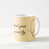 翼を広げて飛ぶ – バタフライマグ コーヒーマグカップ (正面右)