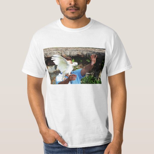 翼を表示するコカトゥー Tシャツ (正面)