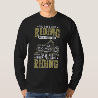 老いてもバイクに乗り続ける クールなバイカー Tシャツ