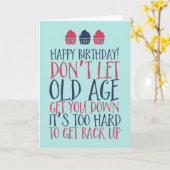 老いぼれをしてはいけないおもしろい誕生日 カード (黄色い花)