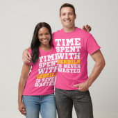 老人と過ごす時間は決して無駄にならない Tシャツ (ユニセックス)