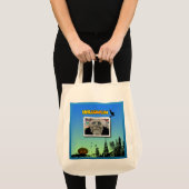 老人の仮面、魔女と飛んでいるハロウィーンのカボチャのちょうちん トートバッグ (正面(商品))