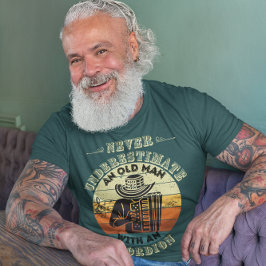 老人を過小評価しない – Accordion Tシャツ