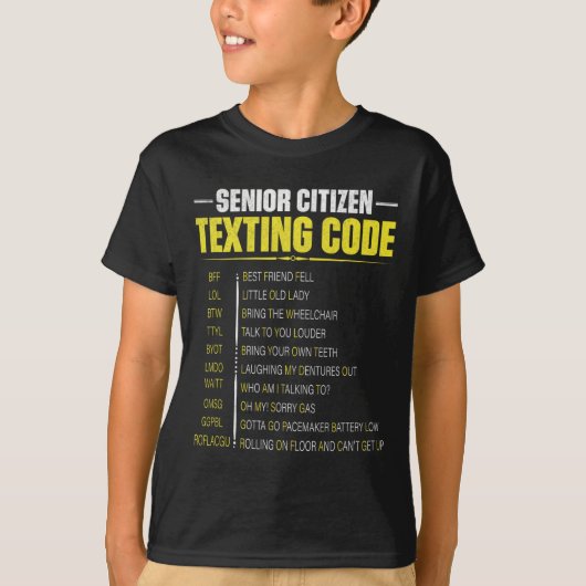 老人メールや文字を打つ法父親の日 Tシャツ (正面)