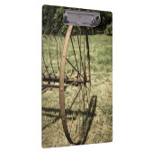 老化する干し草熊手の車輪 クリップボード (右)