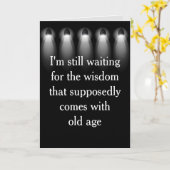 老後の誕生日ユーモアとライト カード (黄色い花)